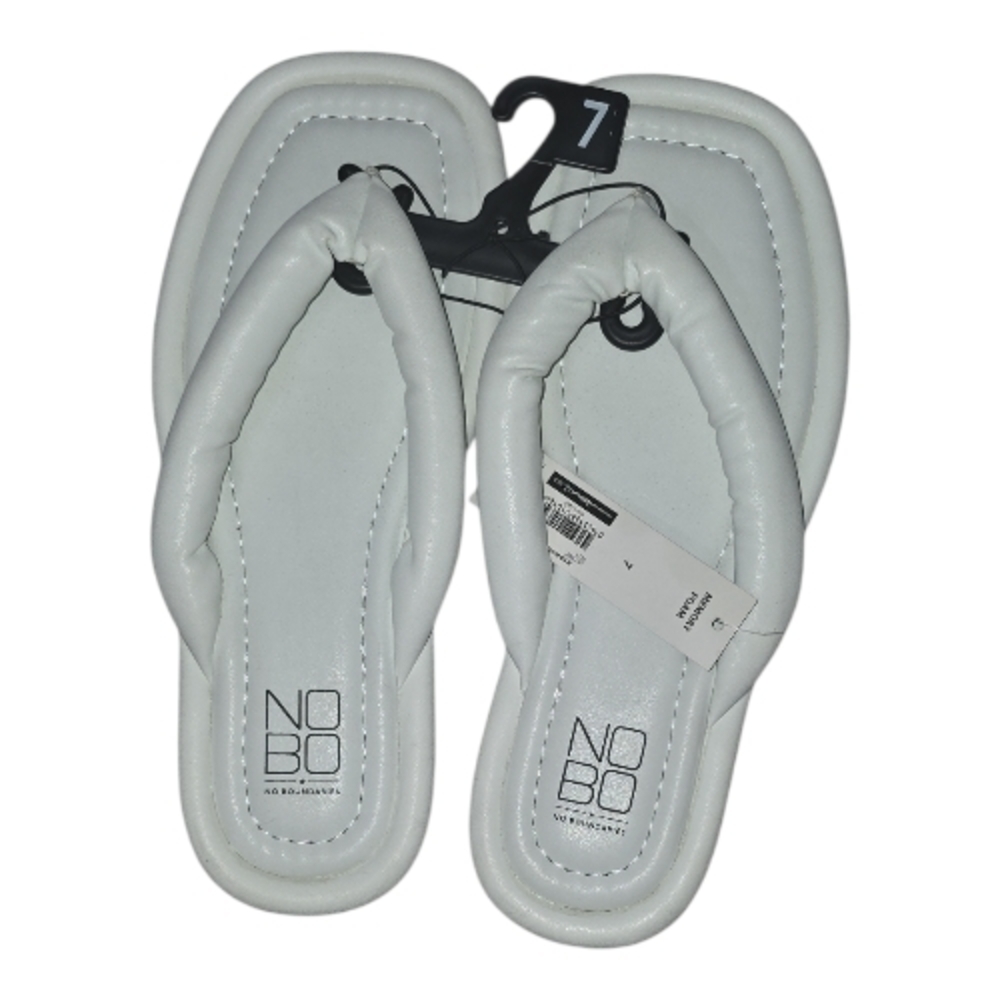 ✨️NWT No Boundaries✨️ White Flip Flop Sandals
